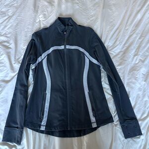 lululemon athletica Black and Gray Sweatshirt